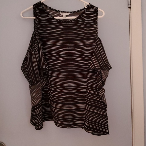 Top - Picture 1 of 1